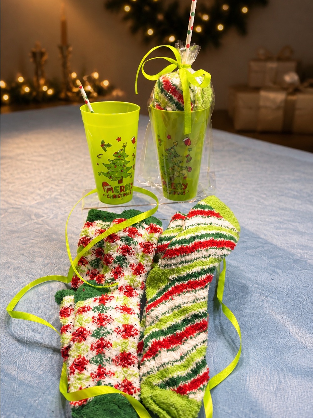 Holiday Christmas Gift Bag. - Picture 7 of 7